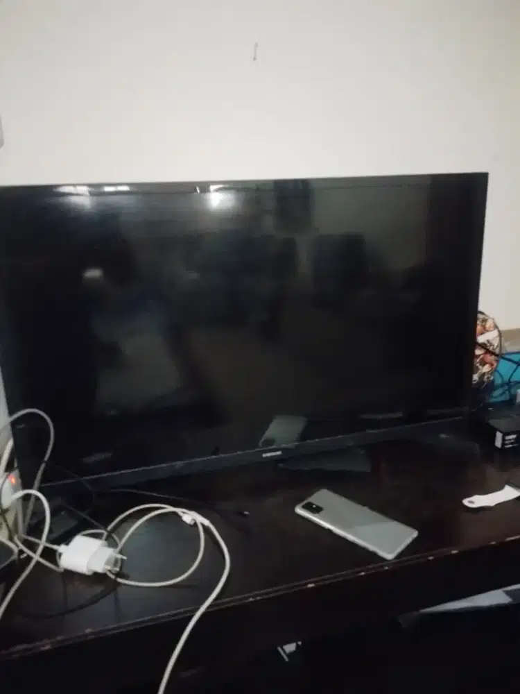 TV Samsung digital LED model: UA32J4003DR