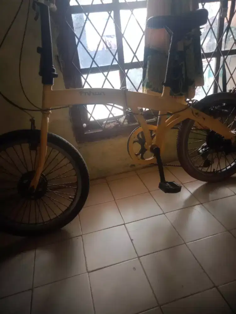 Sepeda fnhon bekas