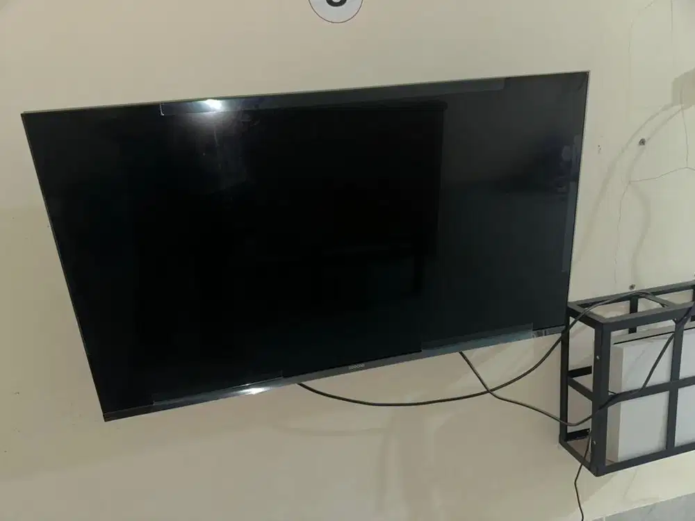 SMART TV MERK COOCAA 40