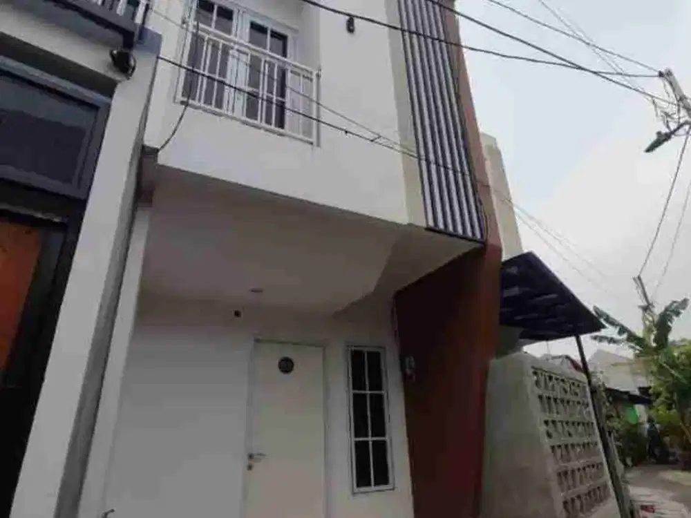 Di jual Rumah murah baru SHM 5 menit stasiun Jatinegara daerah kayu  manis jakarta timur