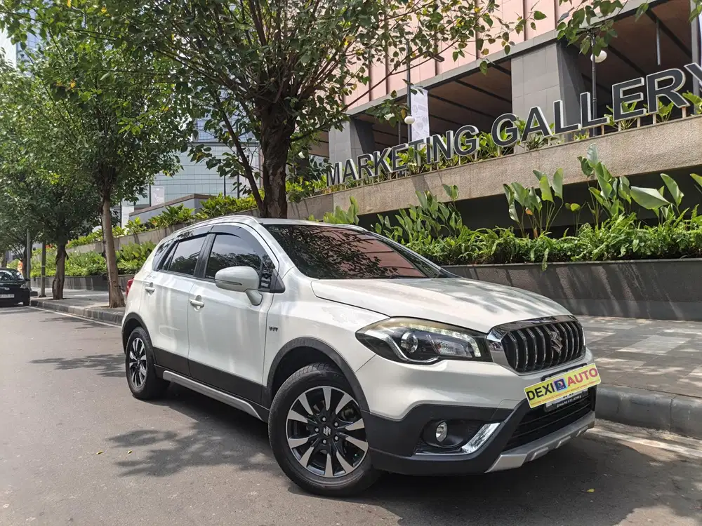 (KM40000)SUZUKI Sx4 S-CROSS AT 2020 NIK 2019  ISTIMEWA KM RENDAH