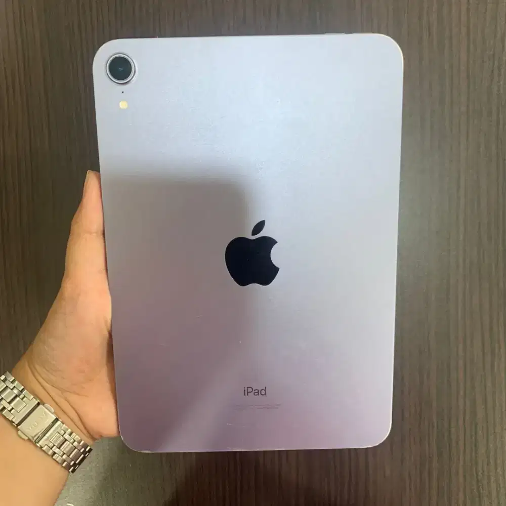 iPad Mini 6 64GB Resmi iBox
Kelengkapan unit + chrgr