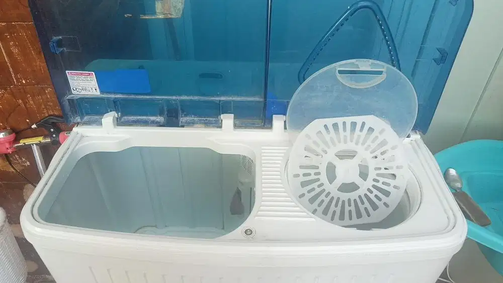 MESIN CUCI POLYTRON 8kg fisik seperti baru