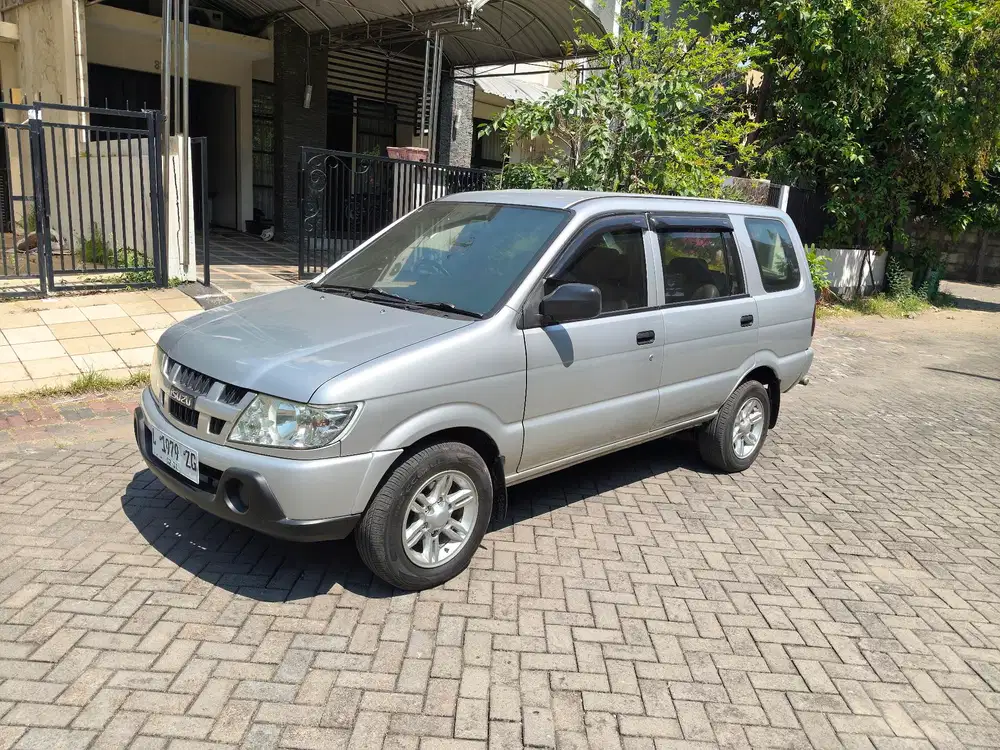 Isuzu Panther 2011 Tgn1 L Orisinil Istimewa sekali