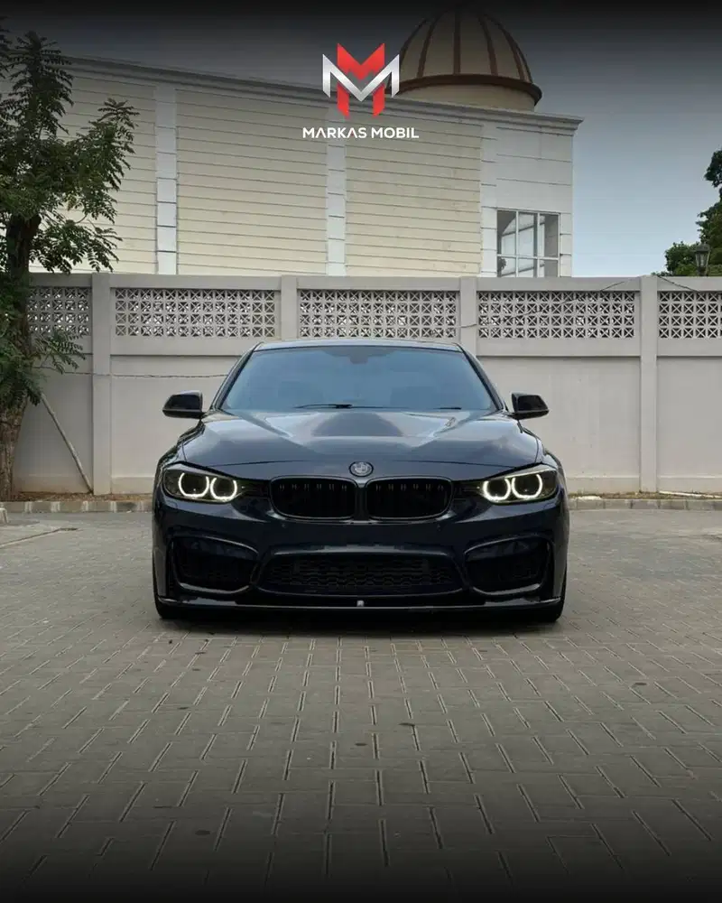 BMW 335i F30 Luxury 2012