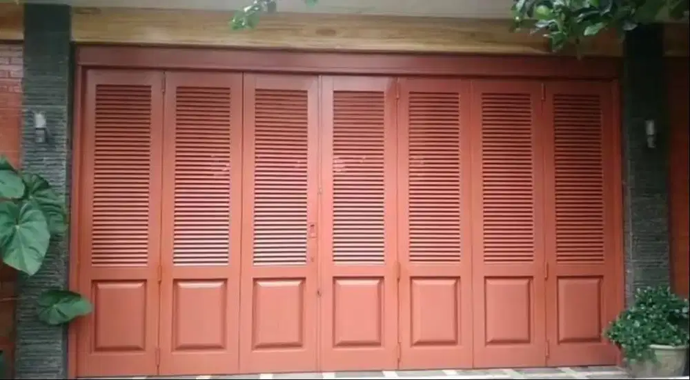 Pintu garasi besi handerson model sliding
