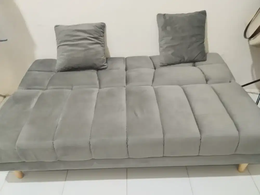 Sofa bed, Seperti baru