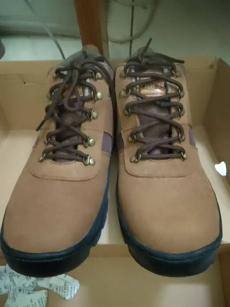 Sepatu Hiking (2nd)