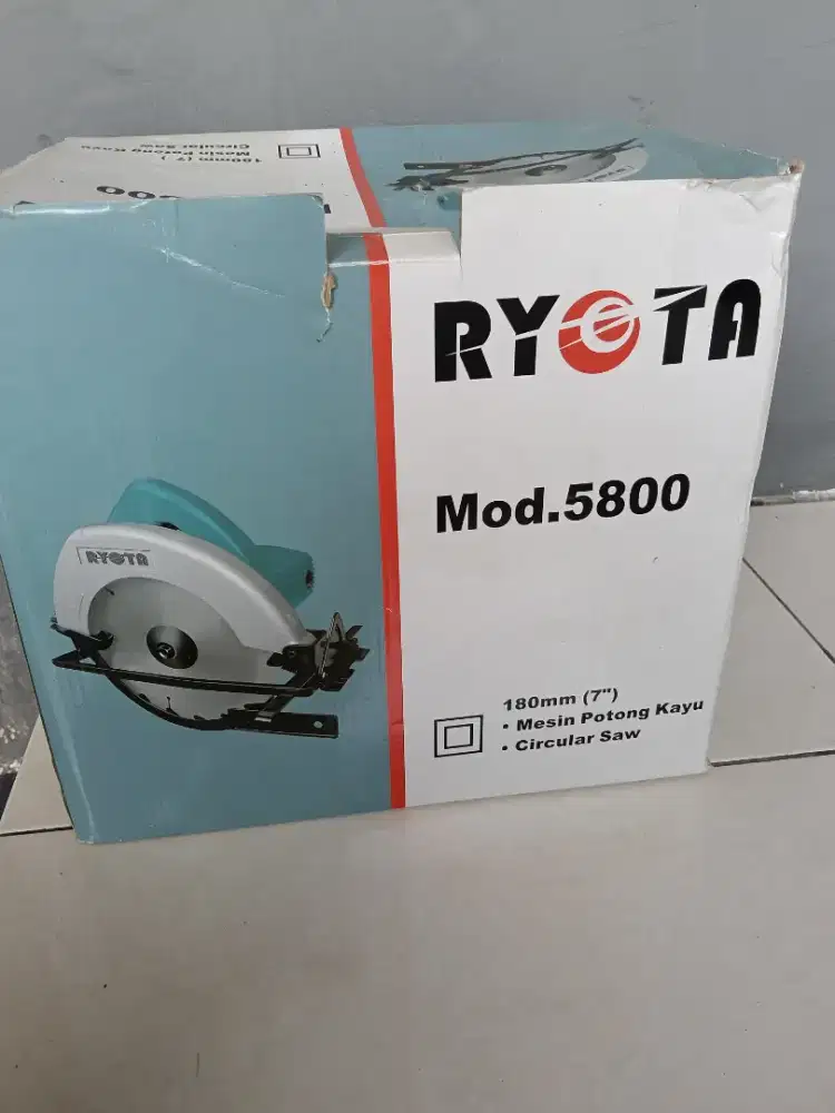 Circular saw 7inch lengkap jarang di pake