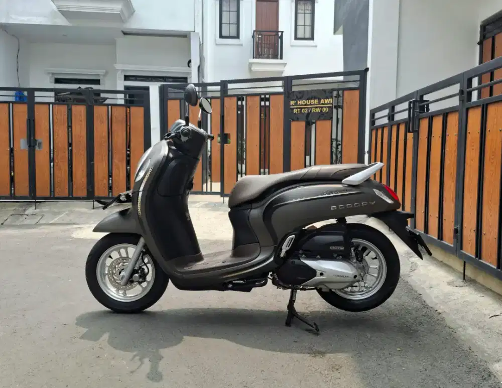Honda Scoopy 110 CBS ISS MULUSSS Surat Lengkap