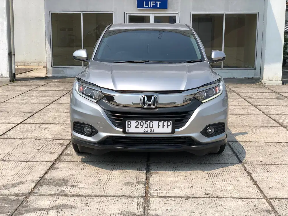 HONDA HRV E CVT 2020, SILVER KM 50rban