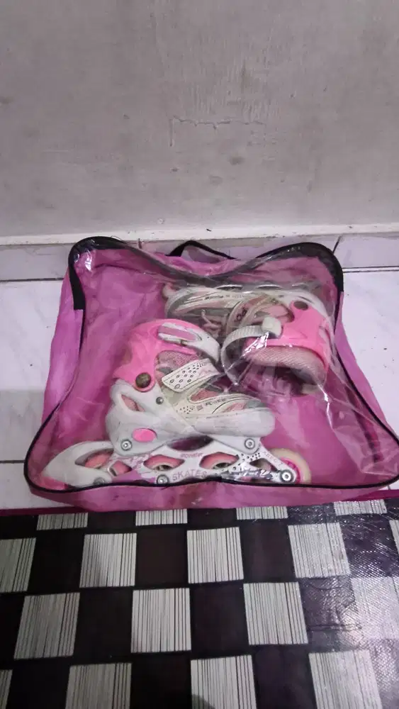 Sepatu roda anak