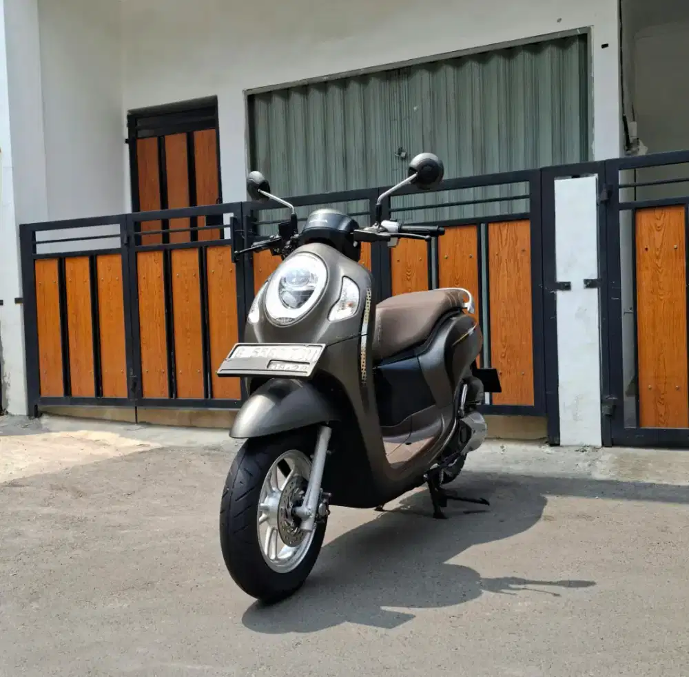 Honda Scoopy 110 CBS ISS MULUSSS Surat Lengkap