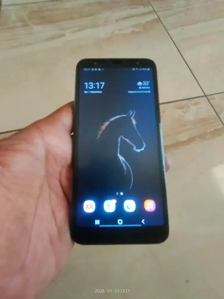 SAMSUNG J6PLUS - 3/32 GB ( Siap Pakai )