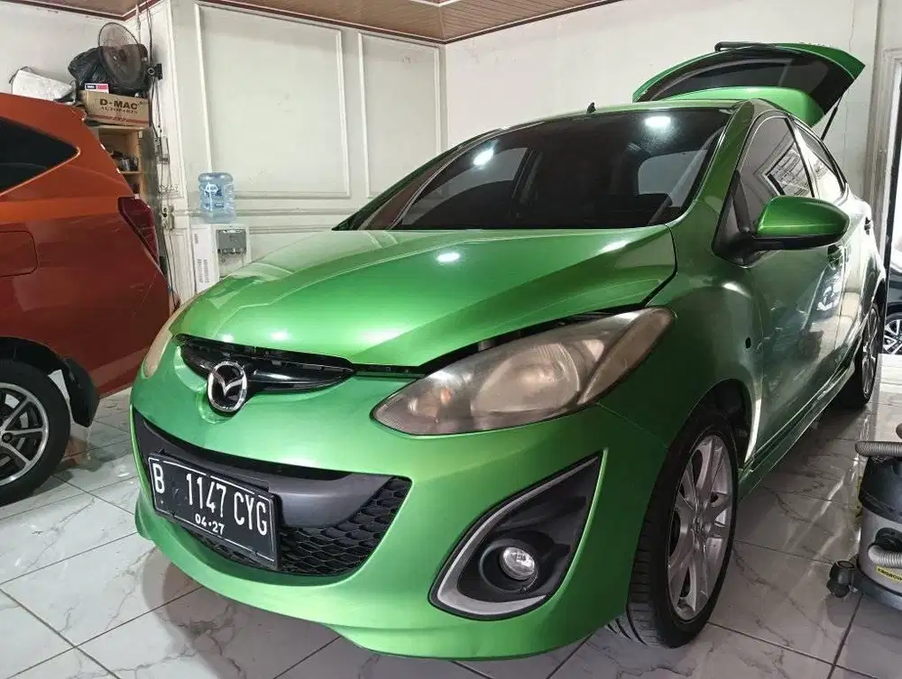 Mazda 2 HB at bisa crdt tahun 2010