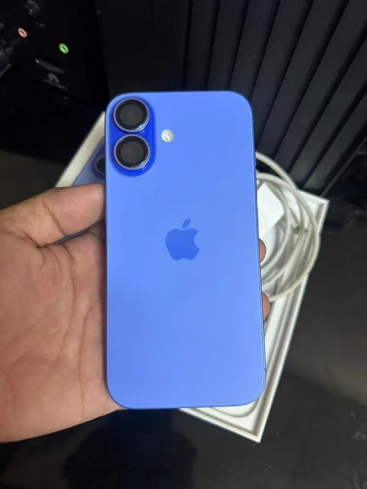 Iphone 16 128 basic garansi resmi