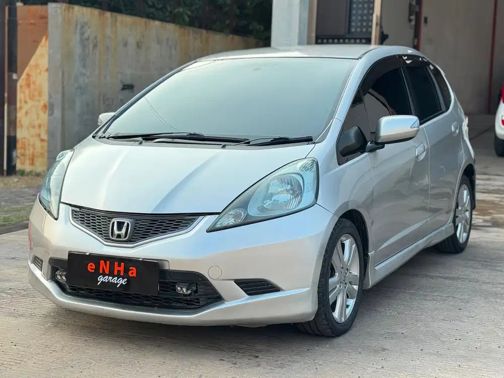 Honda JAZZ RS Ge8 1.5 Automatic 2010.. eNHa garage Semarang..