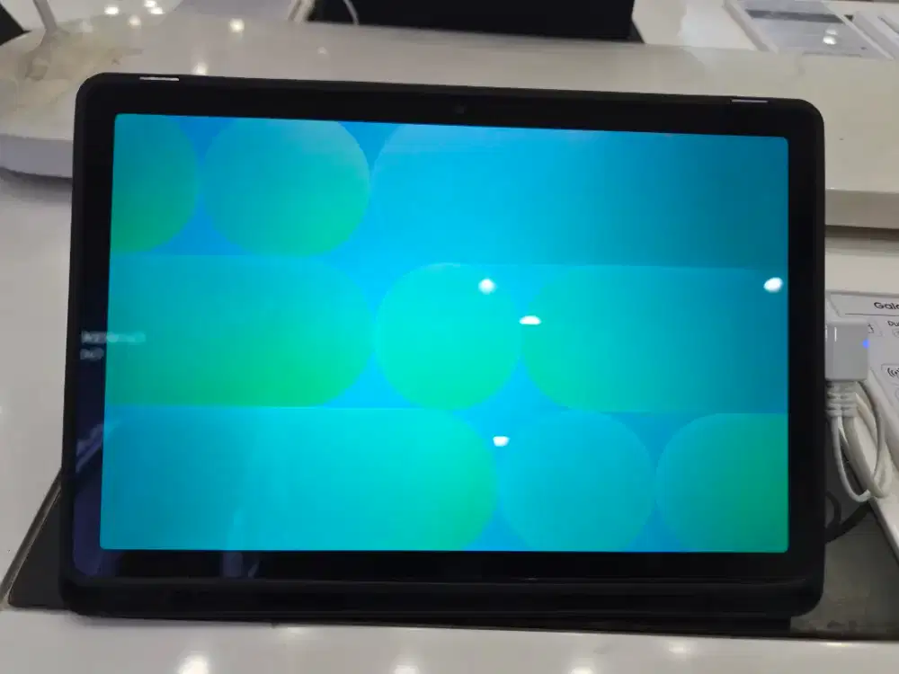 Samsung Tab A11+ (free cover book)