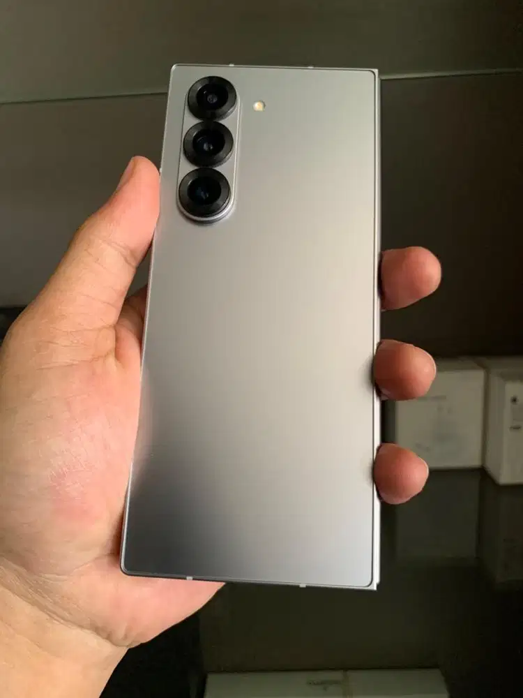 Samsung z fold 6 12/512 gb sein