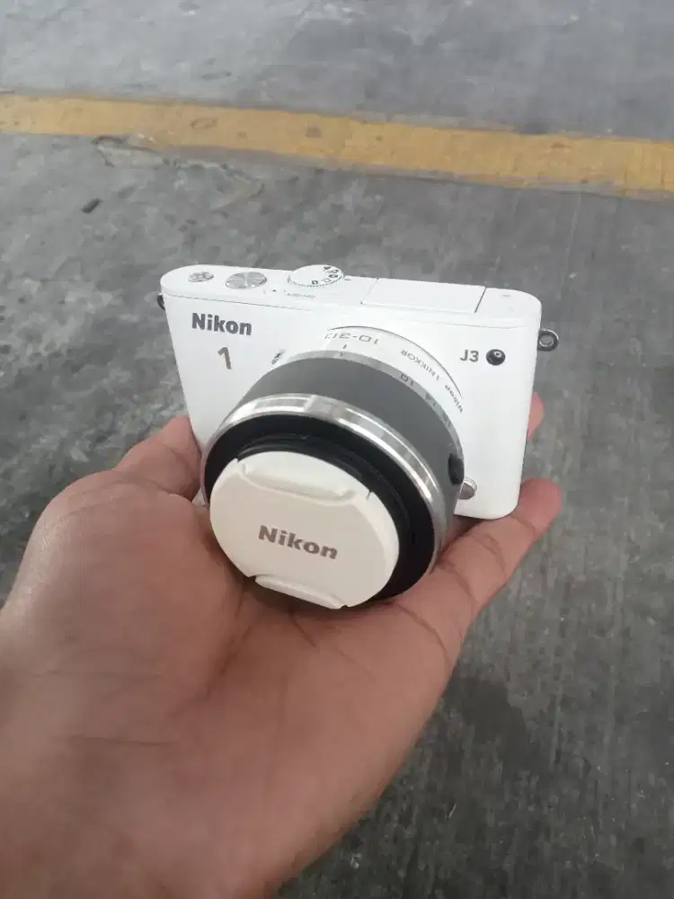 Kamera mirrorles Nikon 1 j3