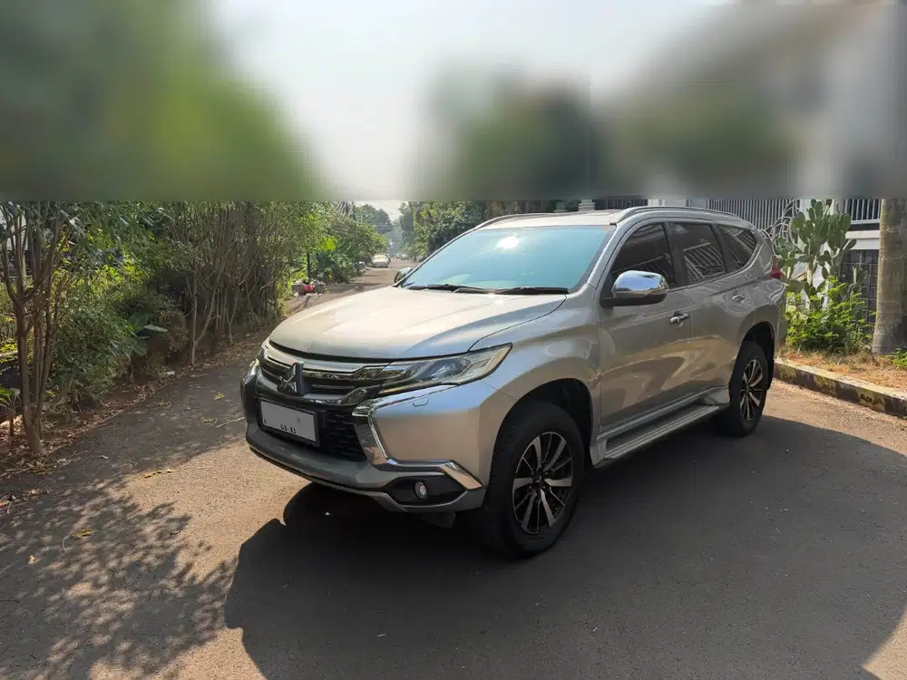 2016 Mitsubishi Pajero Sport Diesel 2.4 Dakar 4X2 SUV Silver KM Rendah