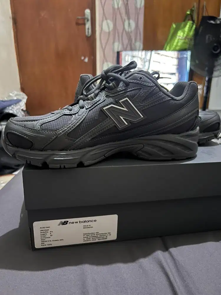 New Balance 740 BNIB