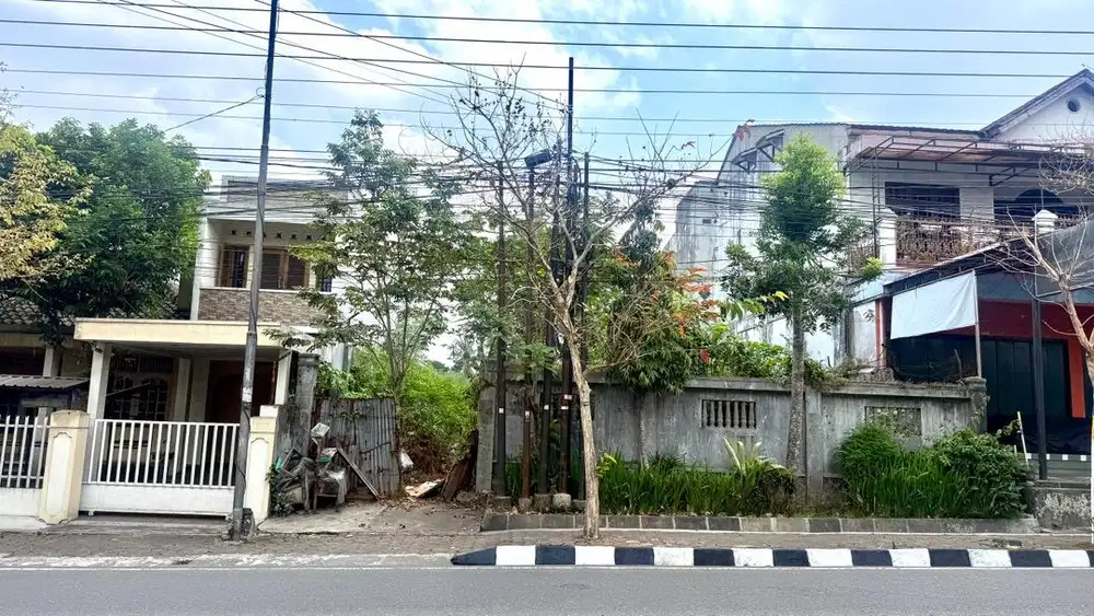 DIJUAL CEPAT TANAH DEPAN RESTO ONGKLOK