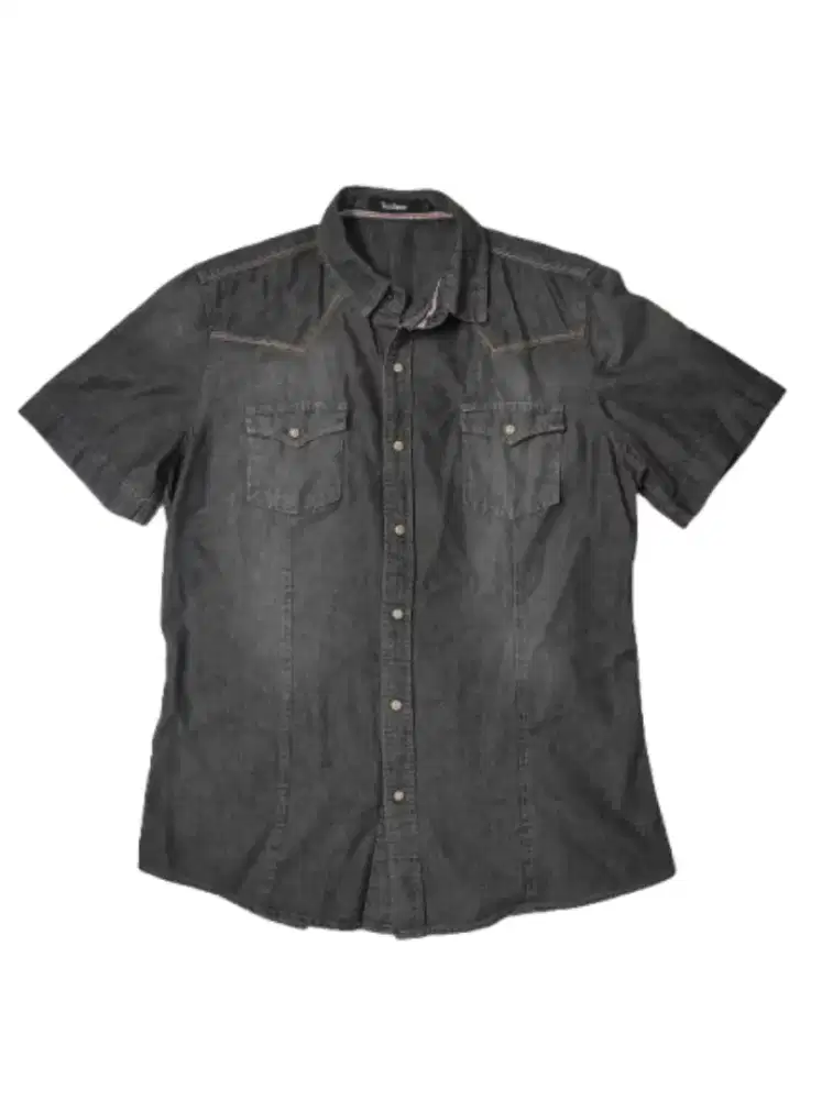 Kemeja Denim Casual