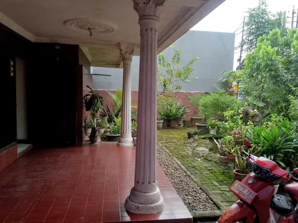 Rumah Duren Sawit Dekat Jalan Raya Kalimalang