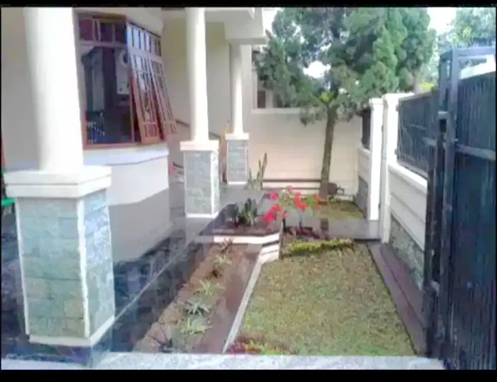 Disewakan rumah luas nyaman di Pasirluyu Regol Bandunv