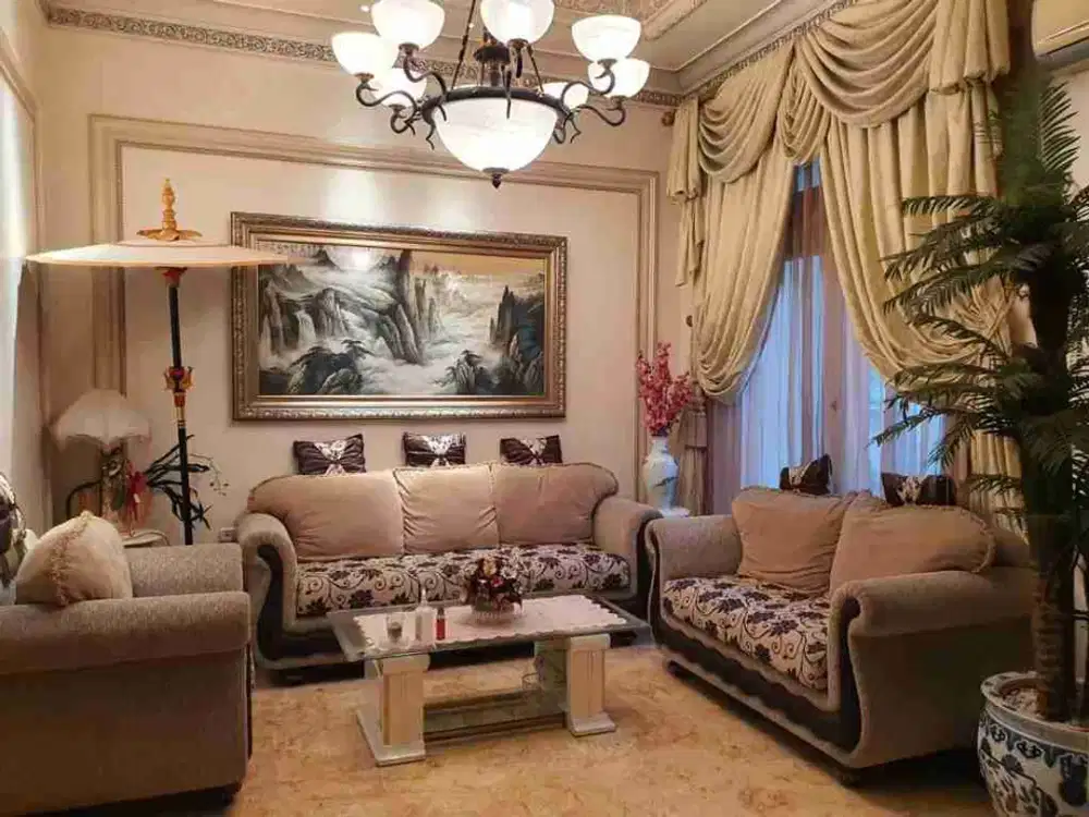 Dijual Rumah Siap Huni di Jl Raya Satelit Barat Surabaya