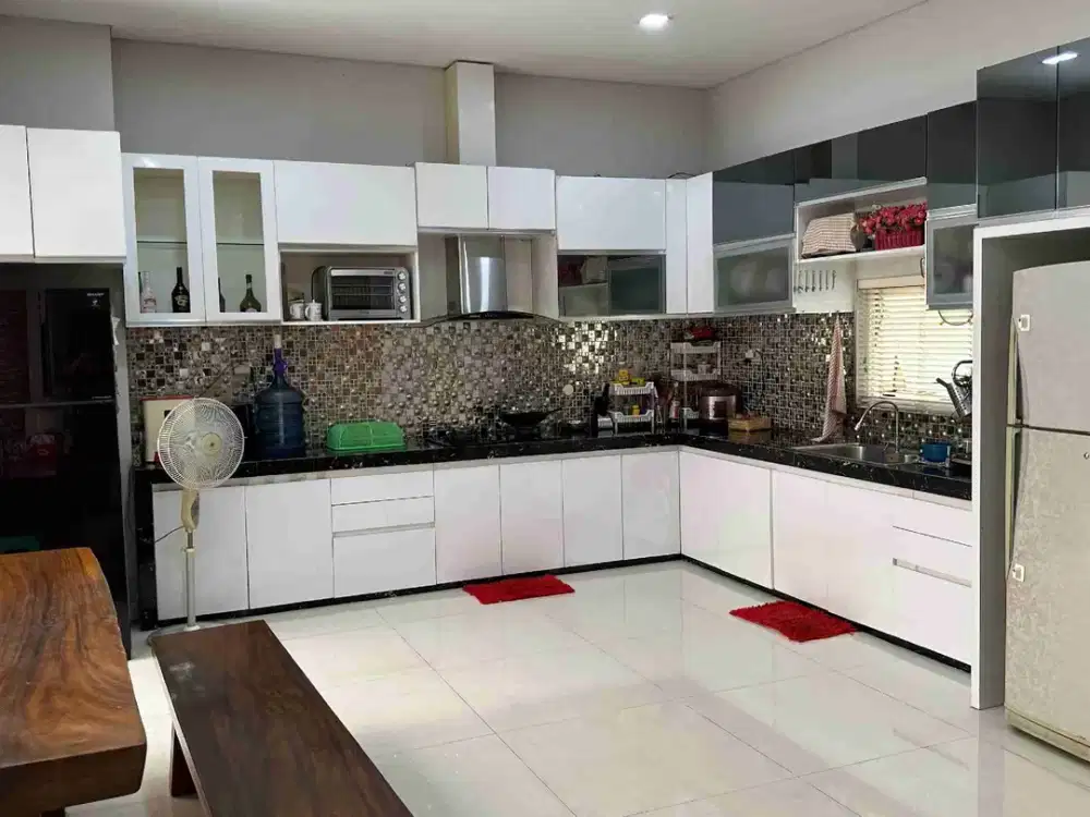 Rumah Mewah Bagus di Villa Melati Mas Serpong Tangerang Selatan