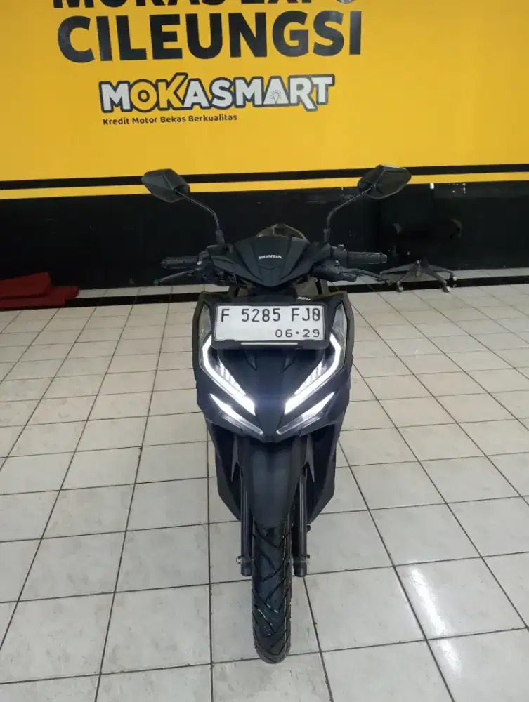 Dijual motor Honda Vario 125 cbs iss 2024