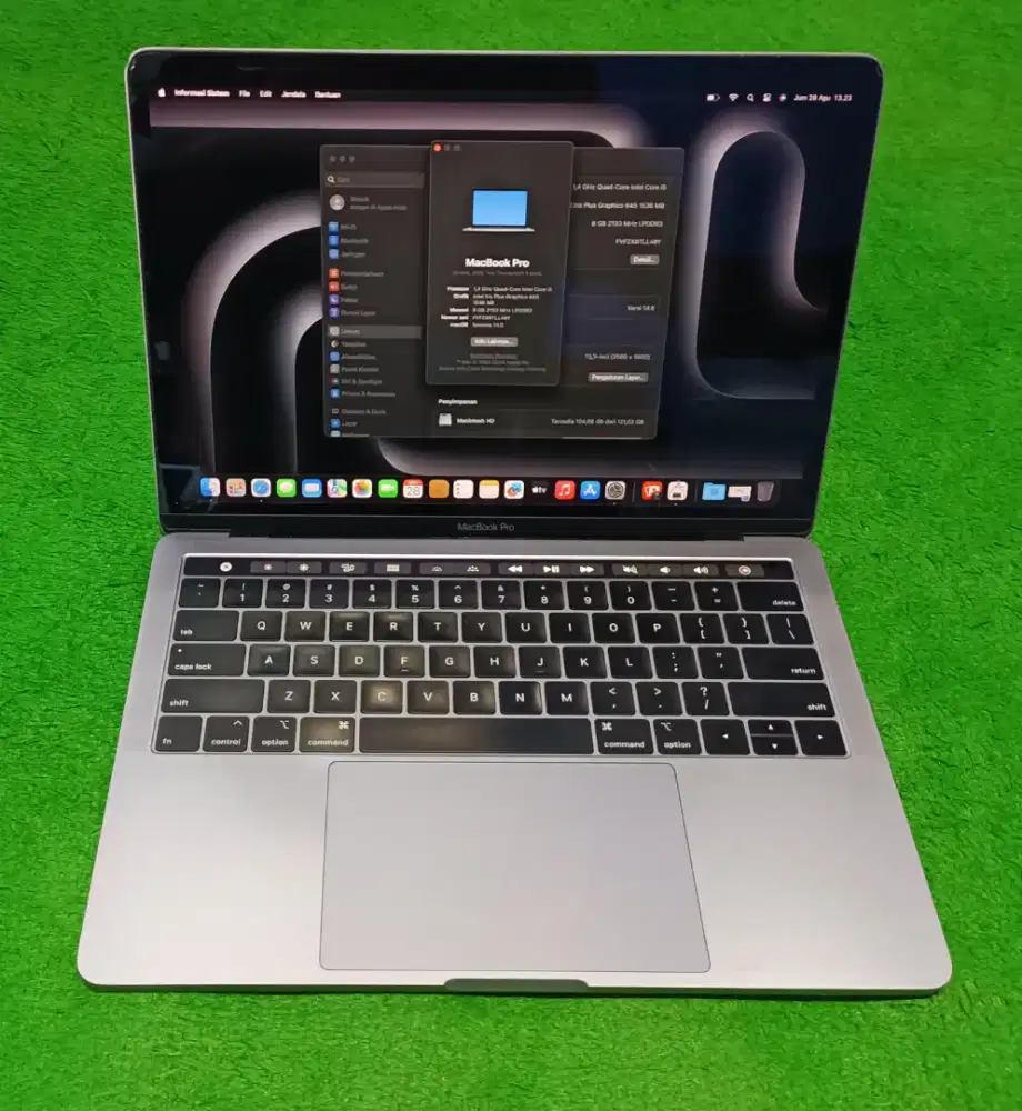 Apple Macbook Pro 2019 13inch i5 8/128 GB Grey Touchbar Murah