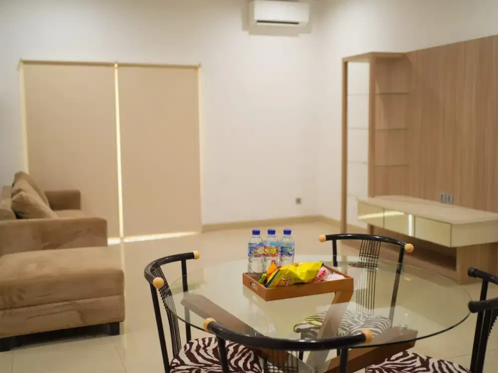 Sewa rumah full furnish hoek pik1 siap huni lokasi strategis belakang pik ave