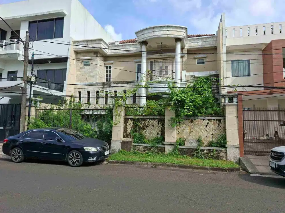 Dijual Rumah 2 lt, 12 × 20 m, Lantai Granite citra garden 2