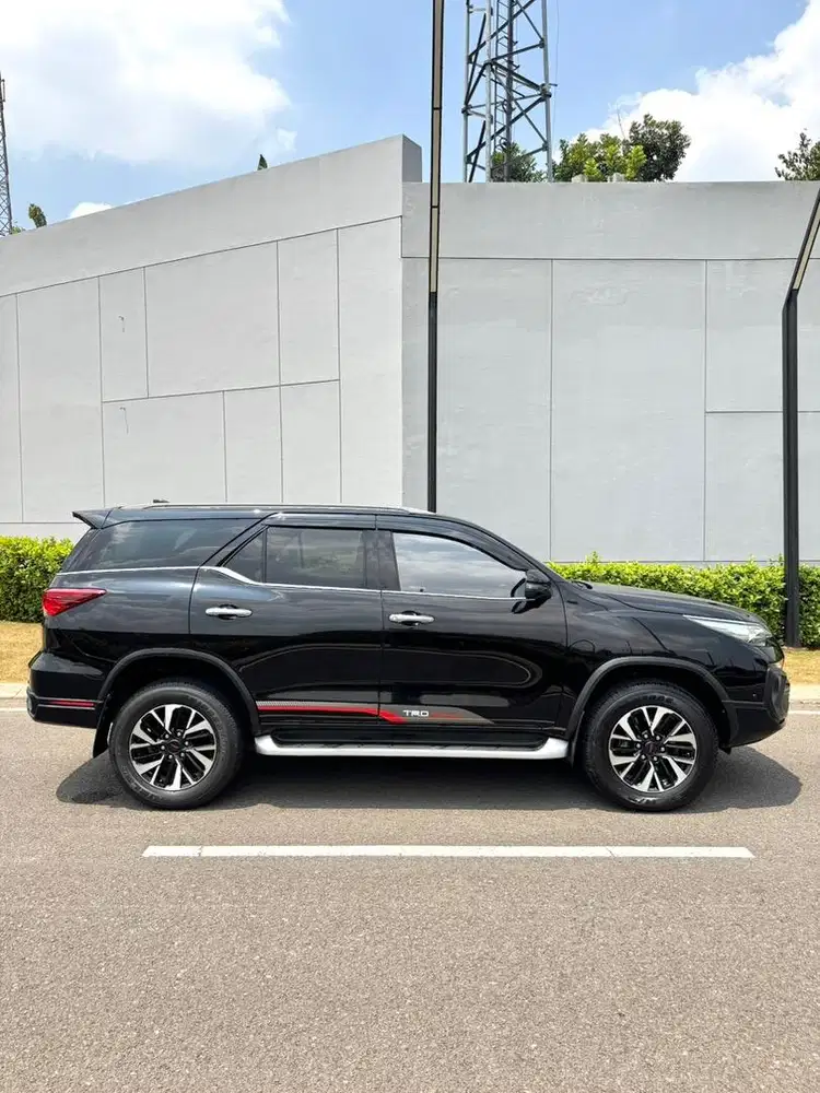 BERKUALITAS MEWAH! Toyota Fortuner TRD S A/T 2019