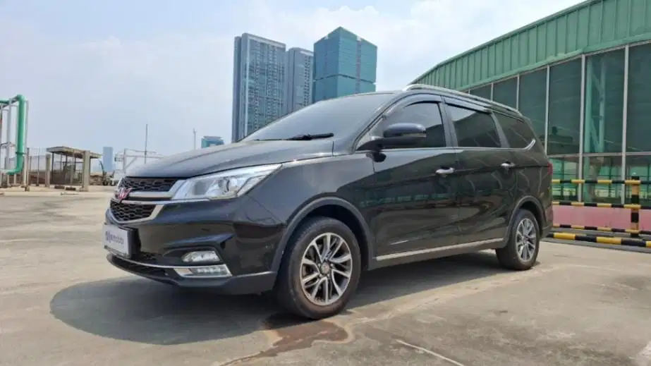 Pajak Panjang - Wuling Cortez 1.5 CT Lux Bensin-AT 2022