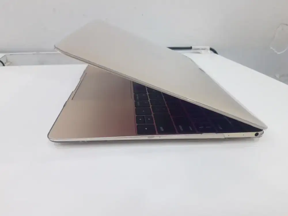 Macbook air 2015 retina intel core m3 ram 8 gb ssd 250