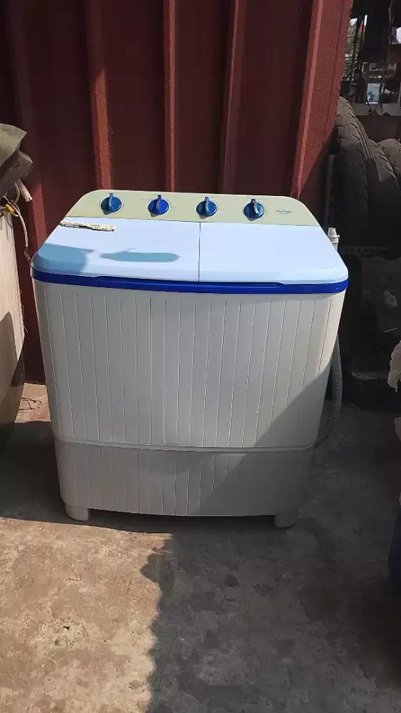 Mesin cuci merk polytron