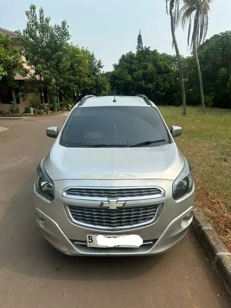 Chevrolet spin 2013 A/T