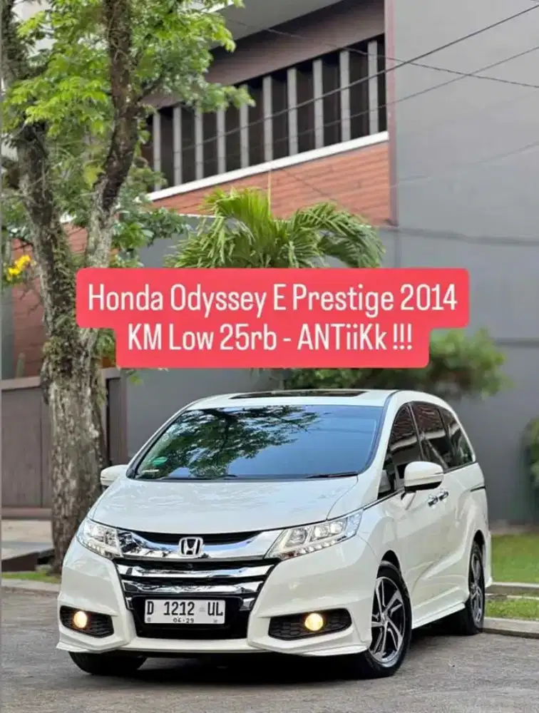 Honda Odyssey E Prestige Matic 2014  KM low 25rb