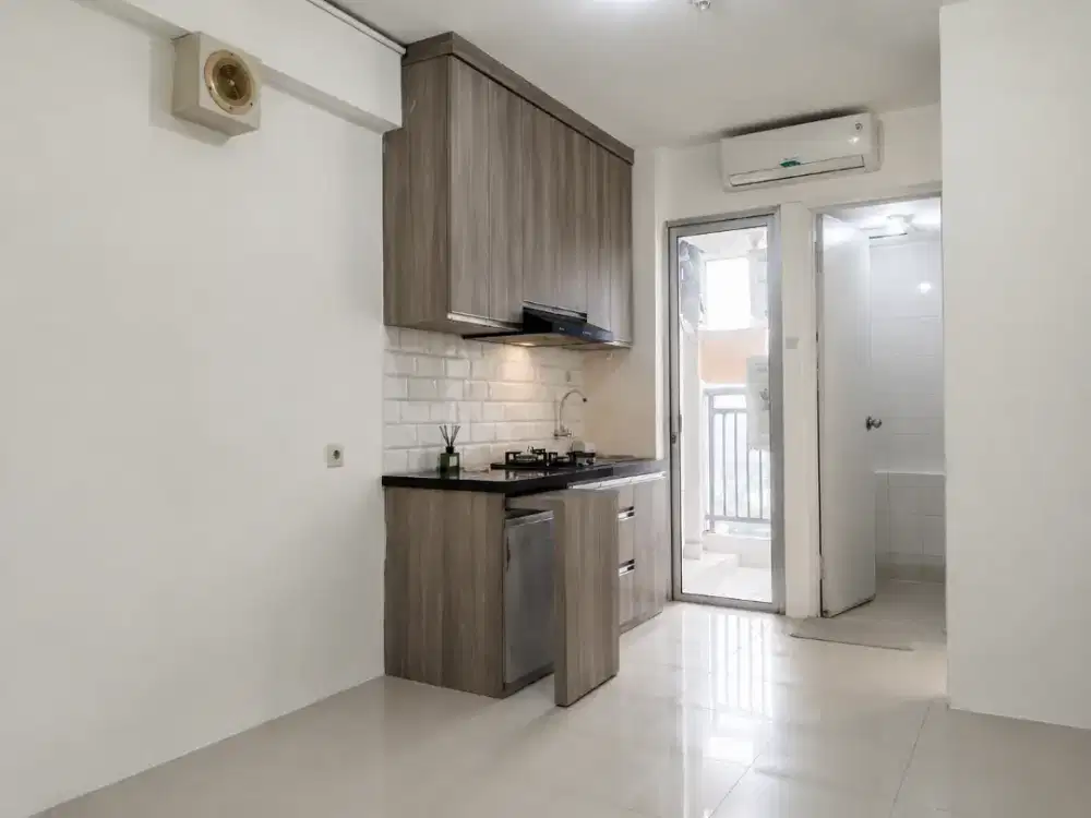 Spesialis 2 Bedroom Semi Furnished Apartemen Bassura City Free IPL