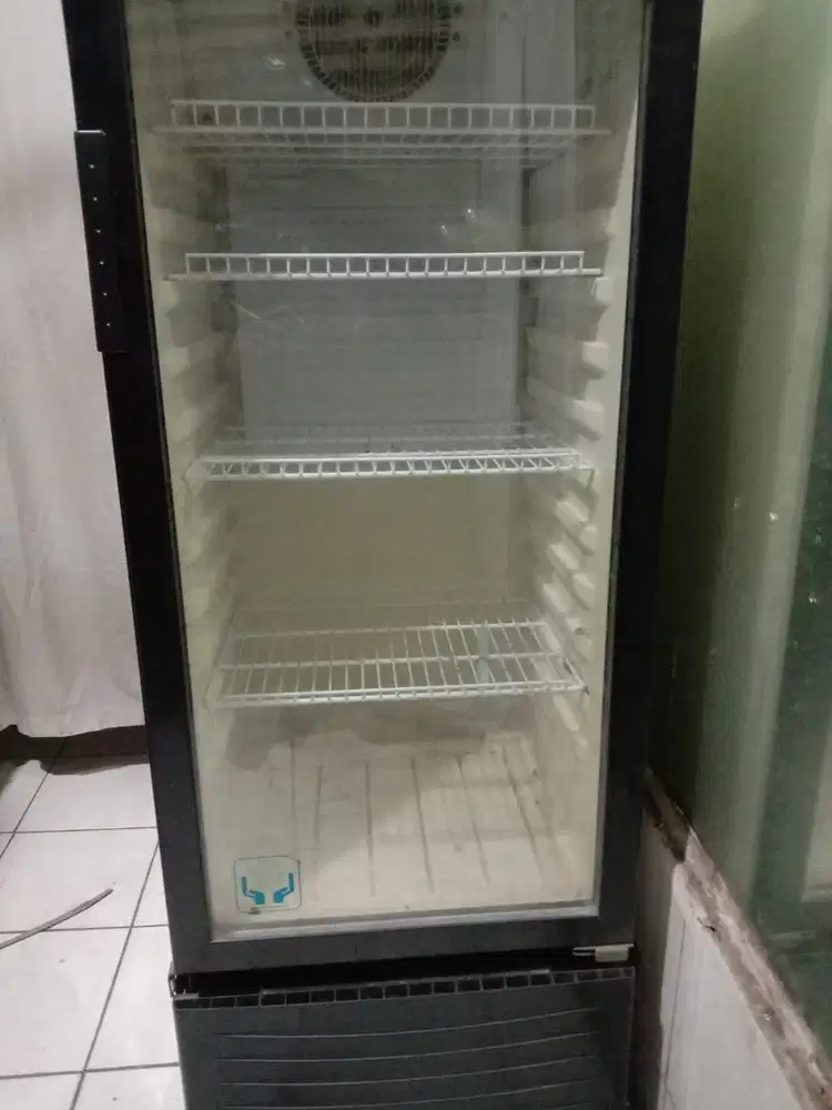 kulkas jualan masi muluss