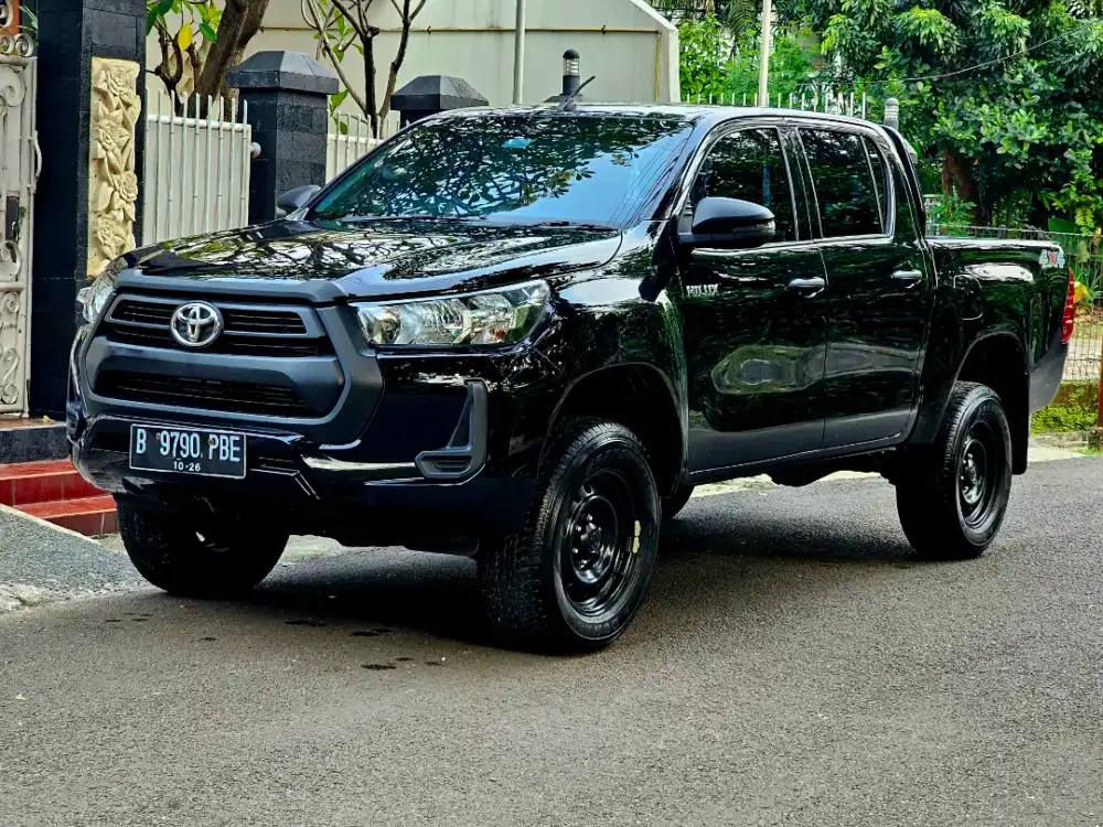 Toyota Hilux 4x4 double cabin 2022 nik.2021
Asli plat B dari baru