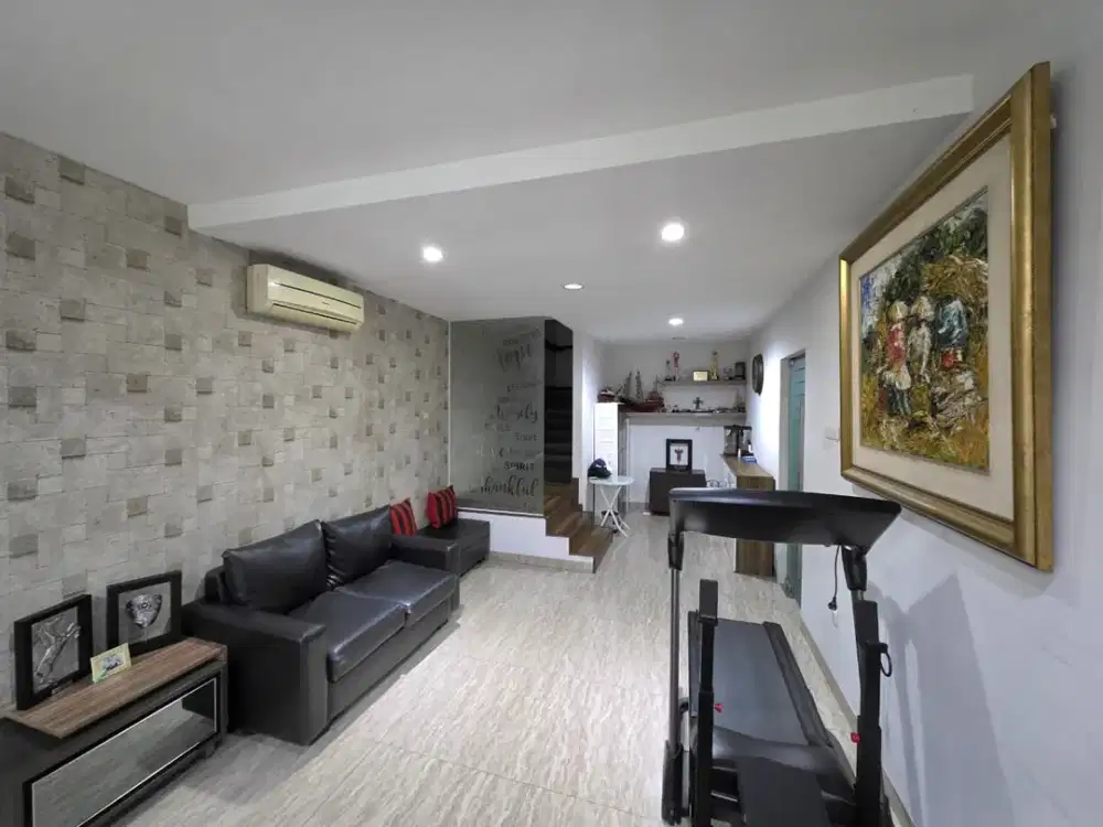 Dijual Rumah Gading Elok Barat, Kelapa Gading
