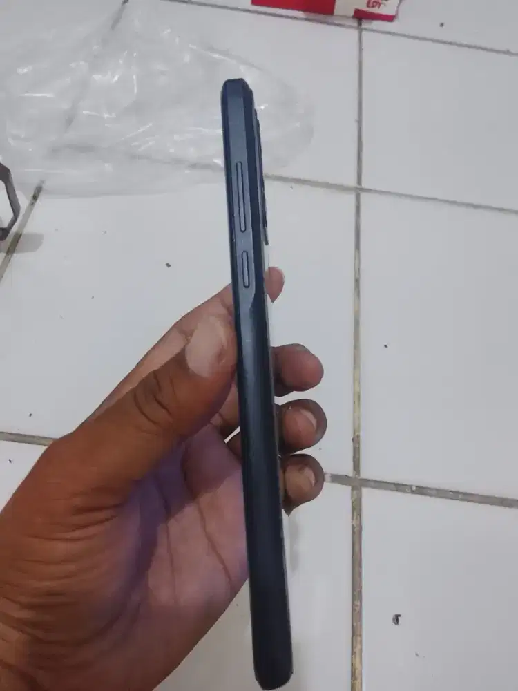 Sharp Aquos v6 ram 3 gb