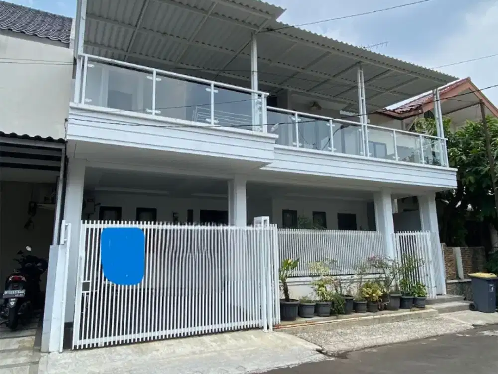 DIJUAL Rumah KASUARI BINTARO Sektor 9  Semi furnished