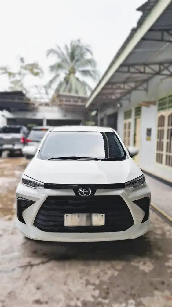 TOYOTA AVANZA W100RE 1.3 E CVT 2024