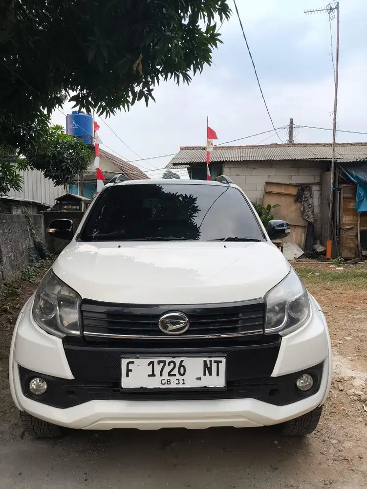 TERIOS 1.5 R CUSTOM MATIC 2016